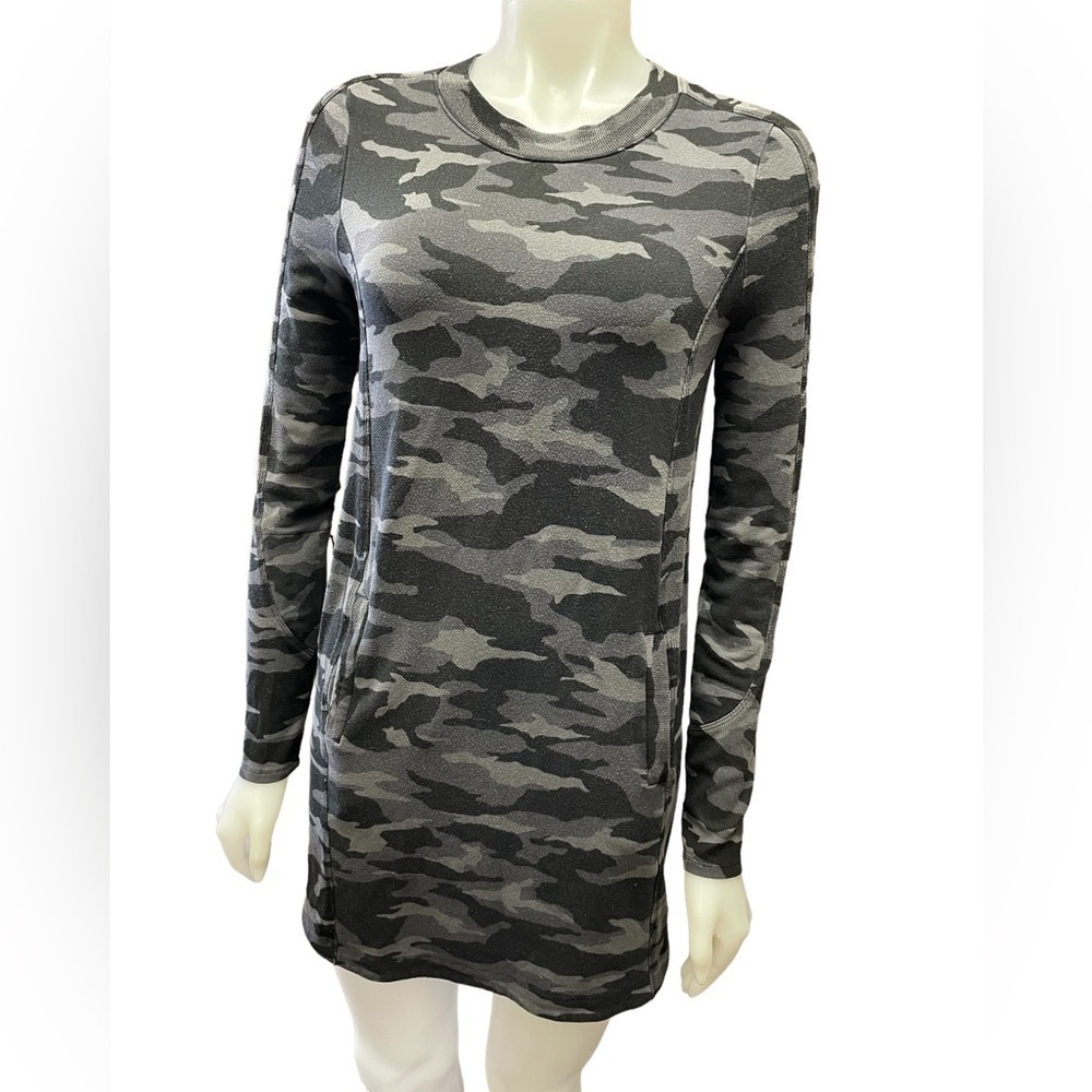 Athleta Camo Balance Dress Size XS - Picture 3 of 12